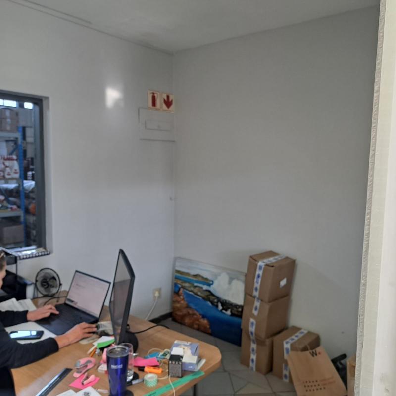 To Let commercial Property for Rent in Neave Industrial Eastern Cape
